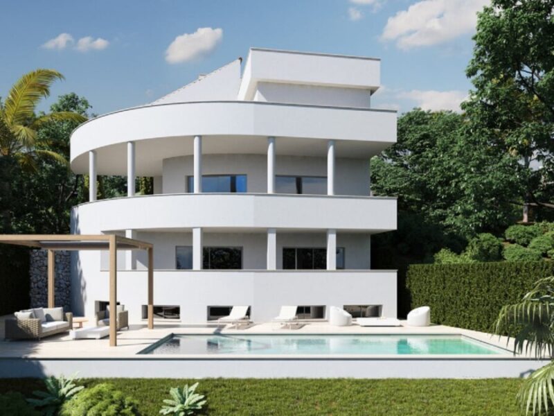 Sea View Villas with Indoor & Outdoor Pools in Benalmádena, Costa del Sol